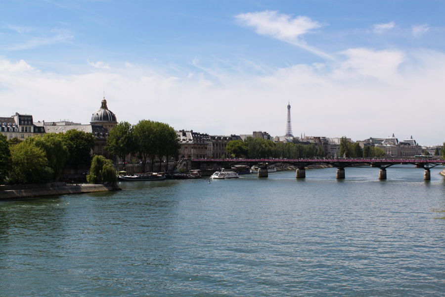 Paris z mostu
